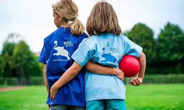 Record numbers of whooping cough endanger babies