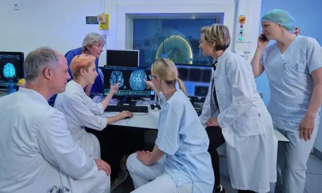 UKL performs thrombectomies in children and develops guidelines