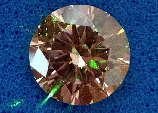 New diamond sensor revolutionizes cancer detection