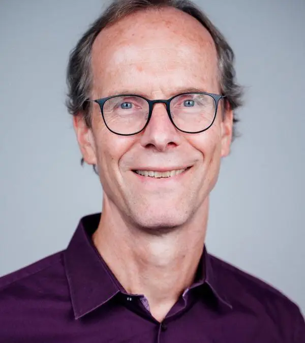 New handbook sheds light on the impact of digital technologies on health