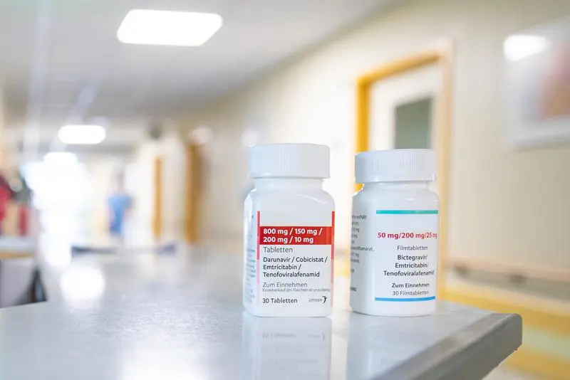 Clinical study shows effectiveness of HIV drugs in advanced disease