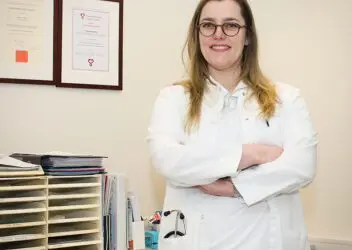 Many Norwegian mothers do not attend follow-up examinations after childbirth