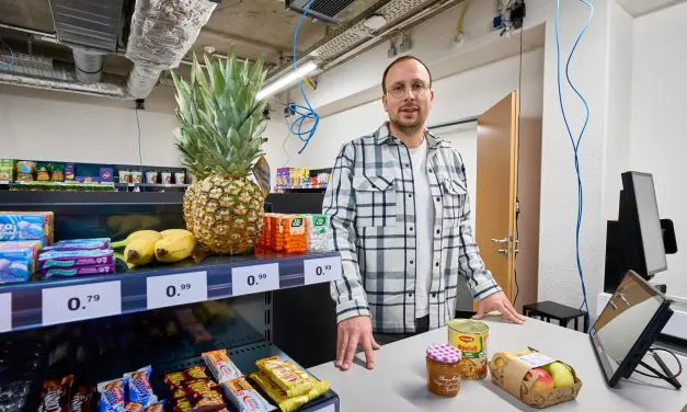 Humanoid Robots Lab: University of Bonn opens research supermarket