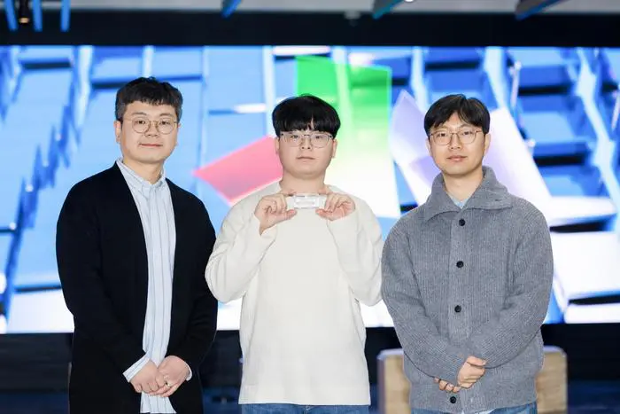 PFAS: New Microfluidic Chip Enables One-Step Extraction of Contaminants from Cloudy Samples