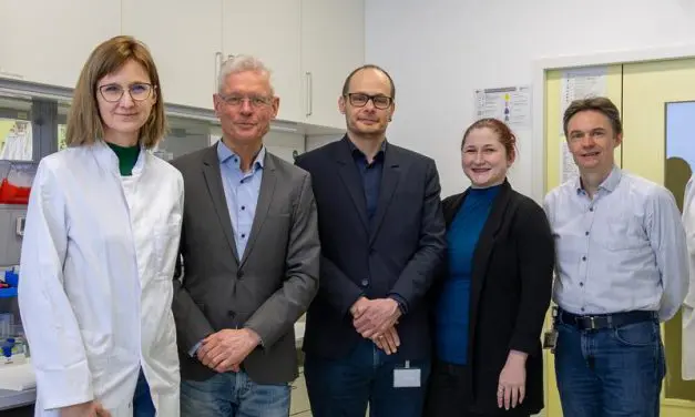 Mechanism of rare cerebral vein thrombosis deciphered after COVID-19 vector vaccines