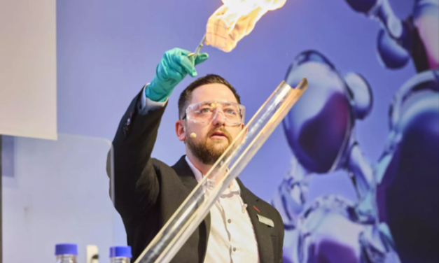 analytica 2026: Supporting Program Makes Smart Laboratory Tangible