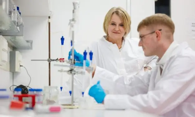 Protein IMP2 in macrophages promotes tumor growth